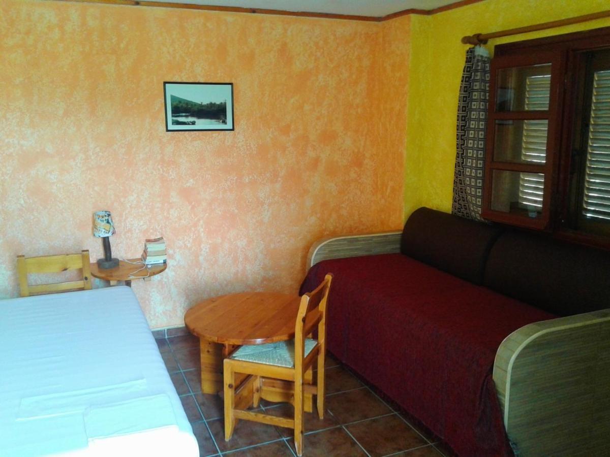 Sunrise Apartments Palekastro Bagian luar foto