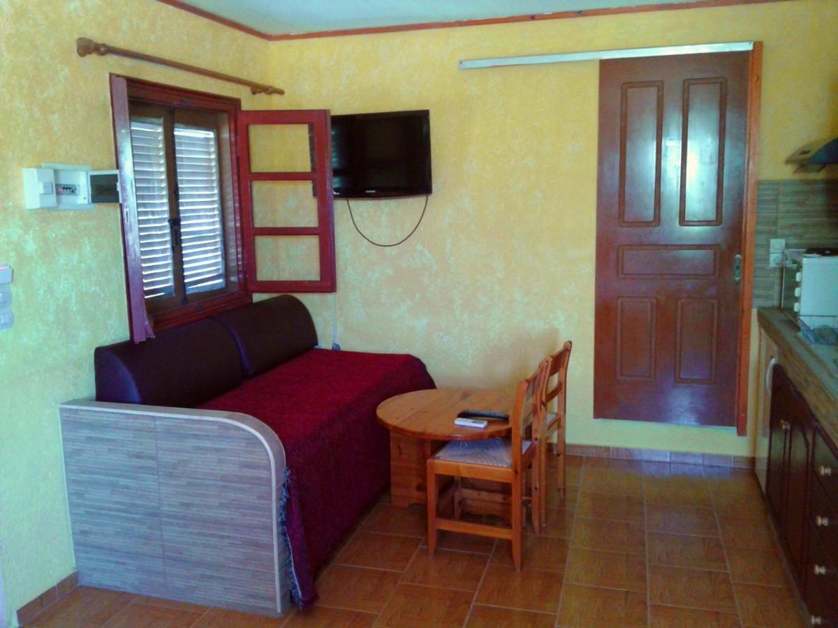 Sunrise Apartments Palekastro Bagian luar foto
