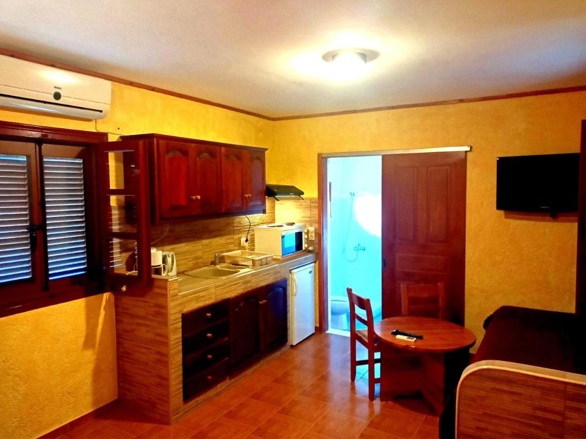 Sunrise Apartments Palekastro Bagian luar foto
