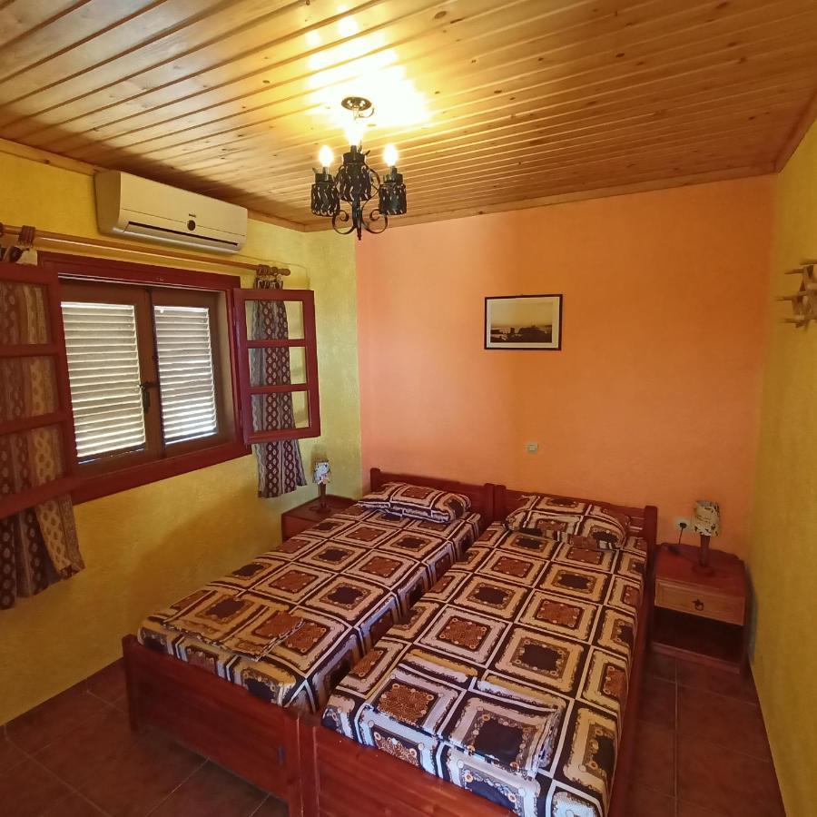 Sunrise Apartments Palekastro Bagian luar foto